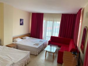 Quadruple Room with Balcony room in Hotel Atol