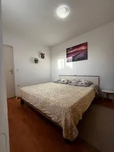 Apartman Mimi - Pula airport - PUY