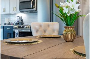 Trendy Historical Home Near Downtown Attractions