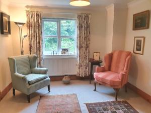 Escape to Pembrokeshire - charming spacious cottage