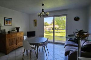 Appartements Appartement solaire duplex avec terrasse en bois : photos des chambres