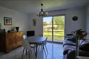 Appartement solaire duplex avec terrasse en bois - 佩萨克