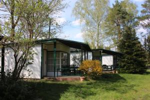 Mały Domek II Dębowa 10 - 3hvězdičkové hotely ve městě Tleń