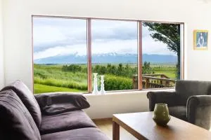 Fagrahlíd Guesthouse - Keldur
