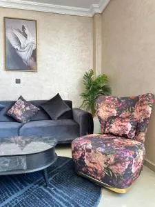 Hood houses - Arhlane Hood houses - Arhlane