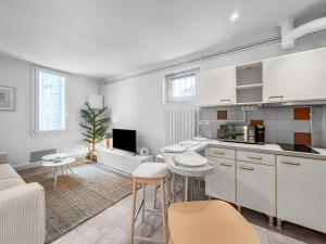 Couché de Soleil à Cannes - Centre Ville - PALAIS DES FESTIVAL 6min - LA CROISETTE 2min- YourPrimeHostConciergerie