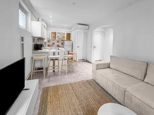 Couché de Soleil à Cannes - Centre Ville - PALAIS DES FESTIVAL 6min - LA CROISETTE 2min- YourPrimeHostConciergerie