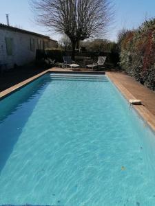 Maisons de vacances Charmante Villa avec piscine proche de St-Emilion : photos des chambres