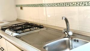 Palme 11 - Marcelli, bilocale con terrazzino, Residence Le Palme