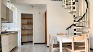 Palme 11 - Marcelli, bilocale con terrazzino, Residence Le Palme