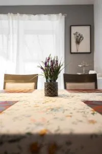 Comfortable spacious house with parking - Saint-Hubert