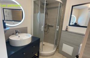 Maisons de vacances Le Chene : Maison 1 Chambre