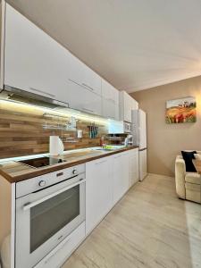 Blue Marine - Daneli Apartment