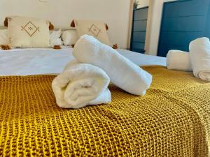 LUXURY SUITES MINERVA, Terraza Privada con Vistas Espectaculares - Comodidad y Estilo cerca de Todo"