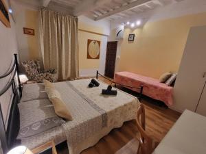 Double Room with Shared Bathroom