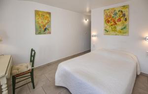 Maisons de vacances Les Romarins dans le Mas de la PERRINE entre AVIGNON LUBERON Mt VENTOUX : photos des chambres