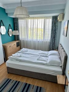 Glarus Apartment with Infinity Sea View