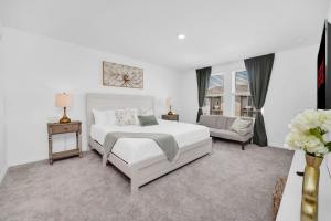 Modern and Luxurious Home Near Orlando Parks