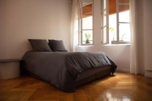 appart atypique, très Design Le Marais-Paris