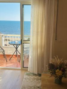 Olgas sea view apartment