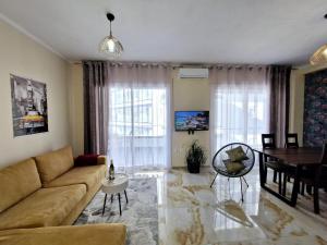 Sunset Vista Retreat