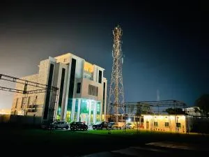 Hotel MK Lawn - Budaun