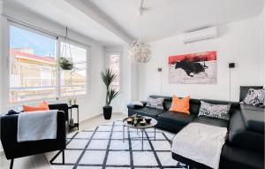 2 Bedroom Cozy Home In Santa Pola