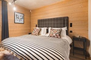 Chalets Luxury Megeve Chalet, sleeps 8 with Mountain Views and Jacuzzi : photos des chambres