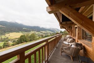 Chalets Luxury Megeve Chalet, sleeps 8 with Mountain Views and Jacuzzi : photos des chambres
