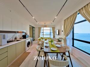 #10 Jesselton Quay City Pads Seaview by Zeluxo