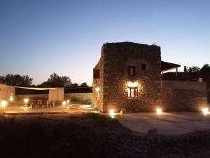 Xemoni House