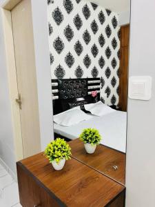 Shekhawati Sutie Near Rangoli Gardens