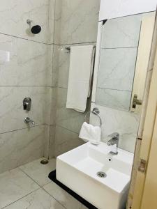 Shekhawati Sutie Near Rangoli Gardens