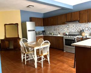 Casa de la Alegria 2 apartments