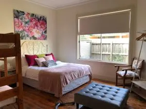 D108 Fantastic Sun Crescent Gathering - Albion