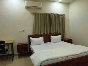 Modern & homely 3bhk city centre