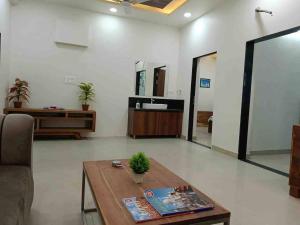 Modern & homely 3bhk city centre