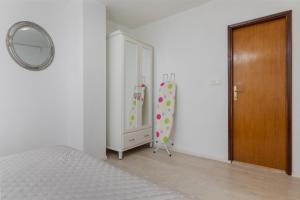 Apartments by the sea Drasnice, Makarska - 2722