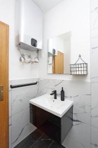 Apartments with parking space Krk - 21845