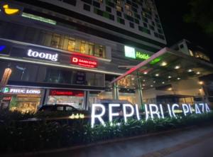 APARTMENT AIRPORT TAN SON NHAT - free Pool & Gym