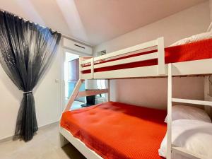 Appartement climatisé 3 pièces avec garage à 300m de la plage et des commerces à Sète - FR-1-338-576