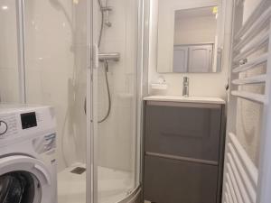 Bel appartement avec 1 chambre, parking, animaux admis, près du golf - FR-1-323-539