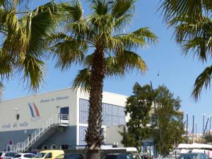 Studio bord de mer La Favière avec parking privatif - FR-1-308-196