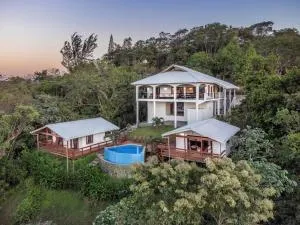 Apricari Villa / Luxury Views / 5 BDRM / Pool - Diamond Rock