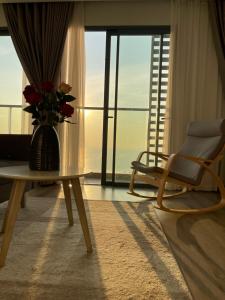 2005 Luxury Apt - Sunrise On The Ocean Ocean- Marina Suites