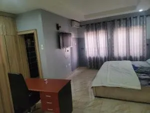 CHIKALVIA GUEST HOUSE - Rubuchi