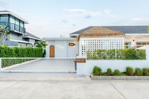 Pool House Pool Villa Cha-Am