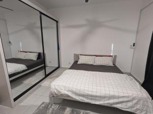 Halaman Homestay, Bandar Mahkota Banting