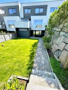 Lovely apartment with private garden and 2 gratis bicycles - 维尼斯拉