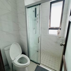 Cozy 2B1R 3pax Condo Forest City C3-1002